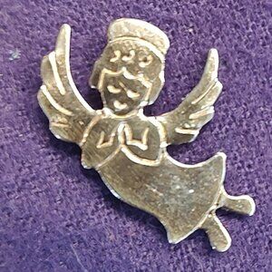 Gold Tone Guardian Angel Wings Lapel Pin